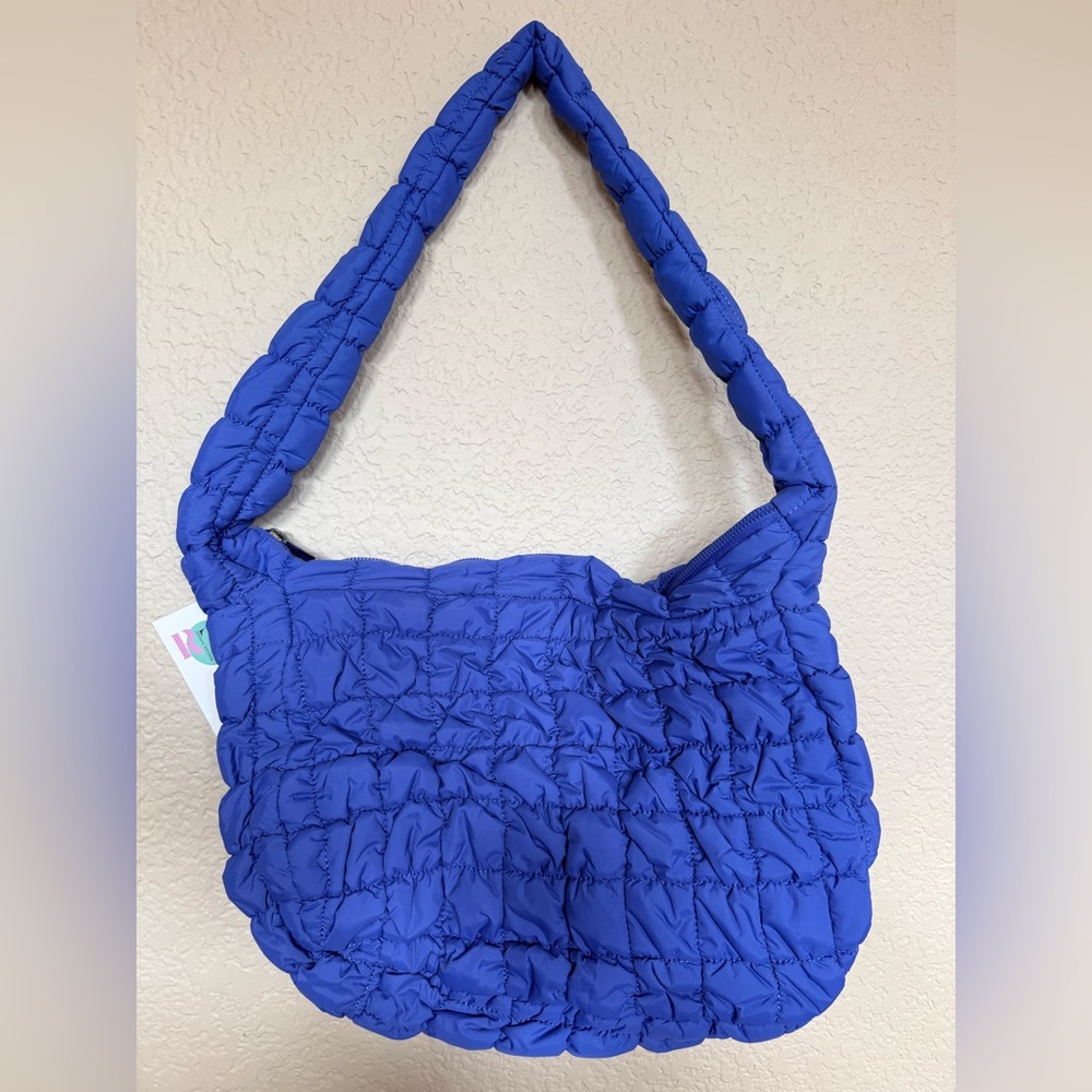 NWT BLUE QUILTED PUFFER SHOULDER BAG